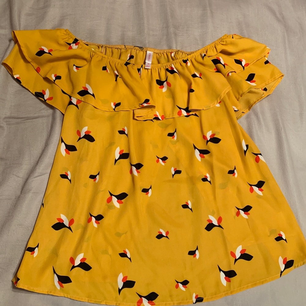 Xhilaration off the shoulder blouse